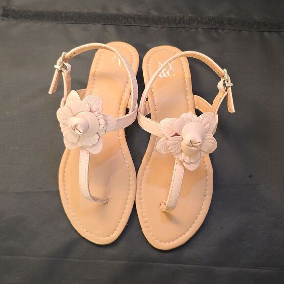 BRAND NEW NY&C FLORAL DESIGN WOMENS THONG SANDALS - Picture 2 of 14